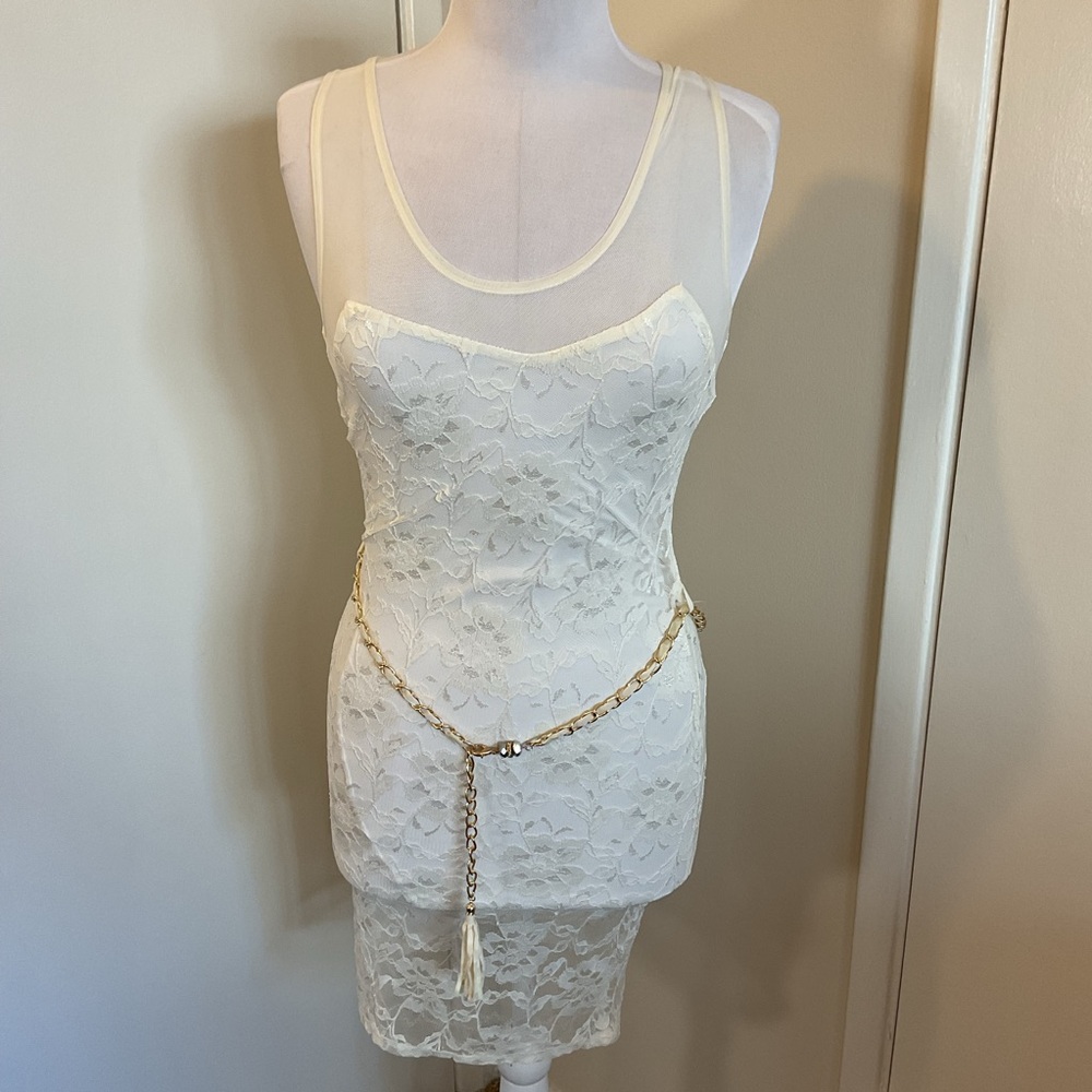 Diva Apparel Ivory Floral Lace Dress Size Small Sheer Neckline Gold Chain Belt - Picture 2 of 8